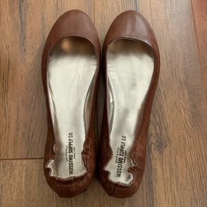 Camel brown flats